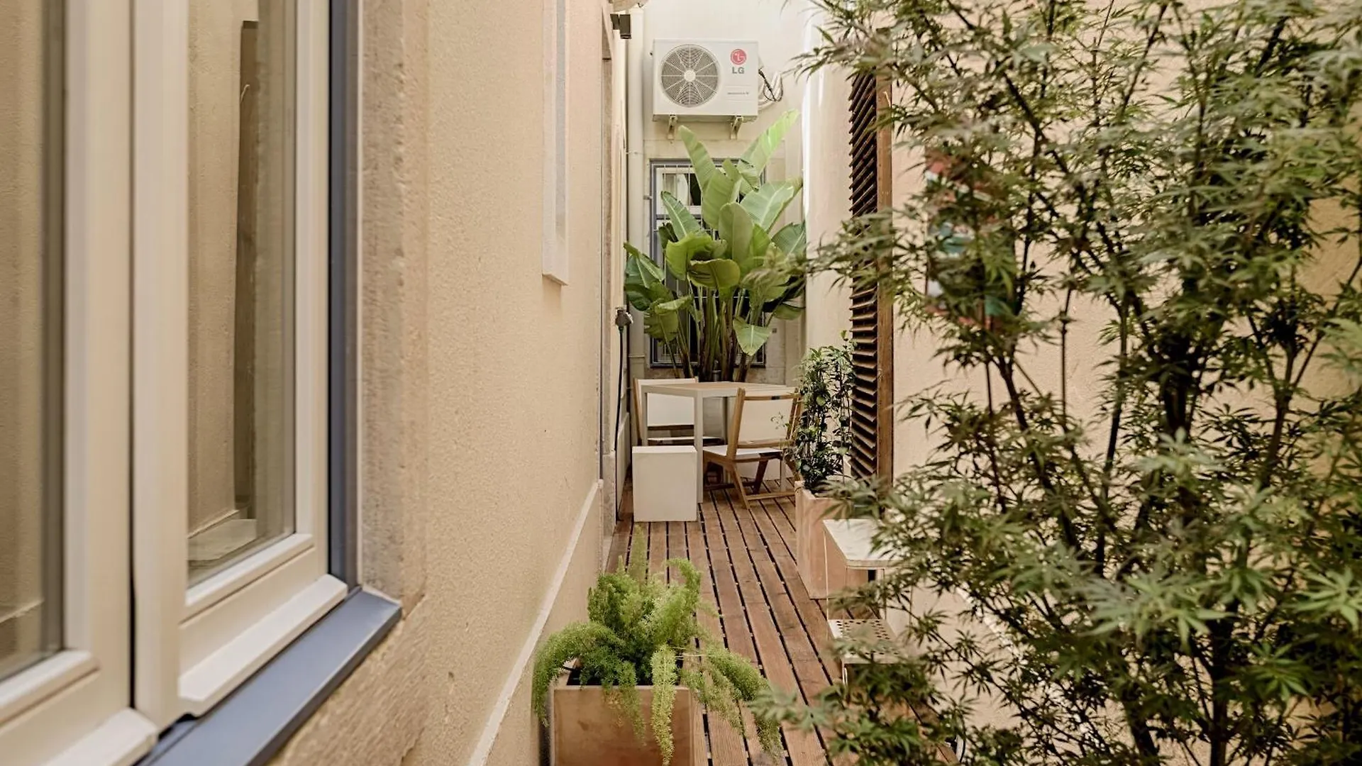 Romantic Gem In Alfama Lisboa 0*,  البرتغال